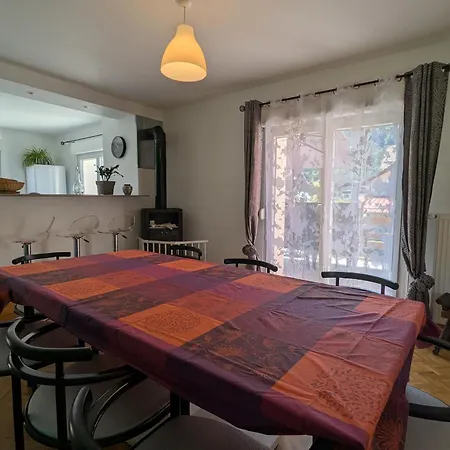 Confortable Avec Terrasse Et Vue Montagne, Proche Loisirs Et Pistes - Fr-1-589-755 *