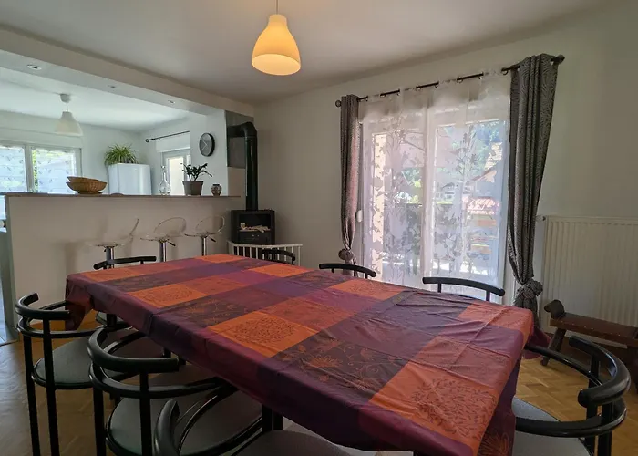 Confortable Avec Terrasse Et Vue Montagne, Proche Loisirs Et Pistes - Fr-1-589-755 *